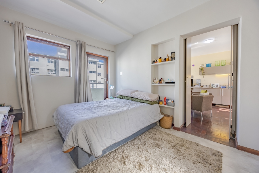 1 Bedroom Property for Sale in Sea Point Western Cape